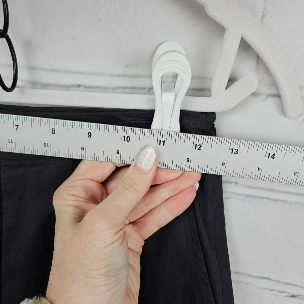 So Me Floral Embroidered Black Crop Top Shorts Set Womens S Summer Vacation NWT - Picture 10 of 13